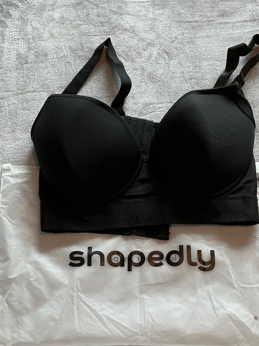 Black Longline T-Shirt Bra with Smooth Molded Cups